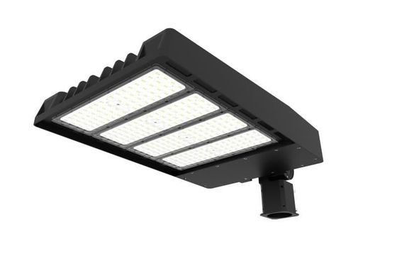 China 100W IP67 14000 Lumen Led Parking Lot Lights Aluminium Housing For Main Road Lighting supplier