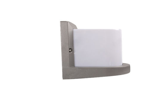 Round LED Bathroom Ceiling Lights Lights For Exterior Bulkhead Lighting IP65 supplier